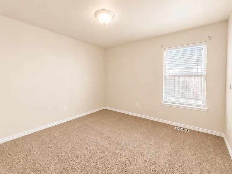 316 Jeannie Way — Photo 12