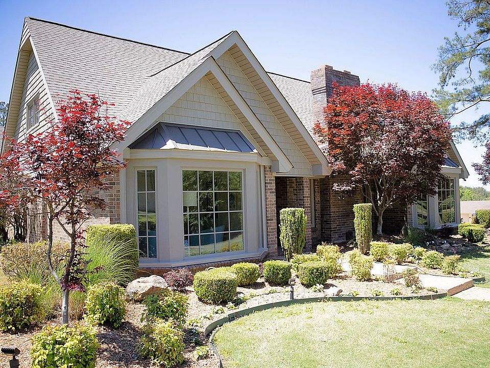 1st image of 203 Wake Robin Dr