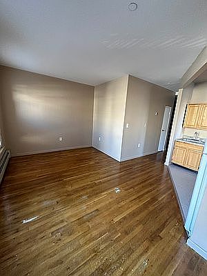 3rd image of 1753 Sterling Pl APT 1B