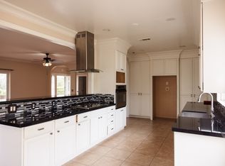 2438 Gum Tree Ln #A, Fallbrook, CA 92028