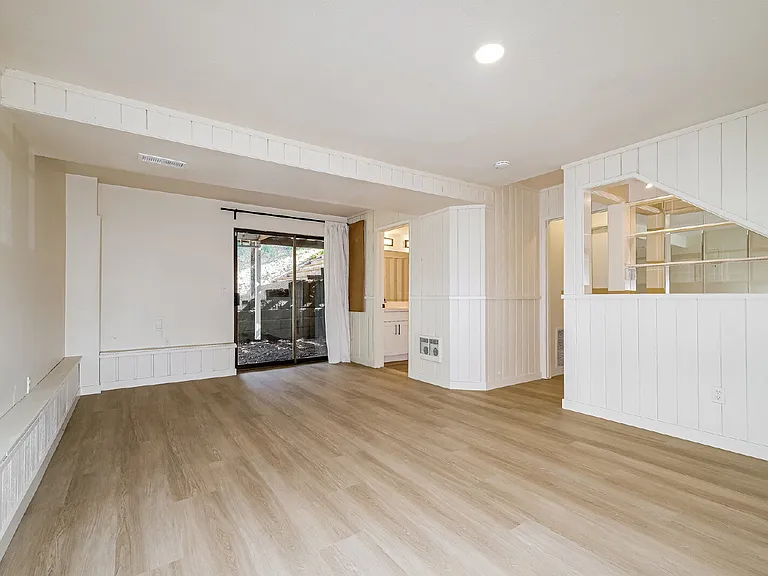 500 S 27th Pl — Photo 5