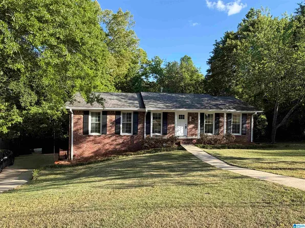 4617 Tecumseh Ln, Pelham, AL 35124