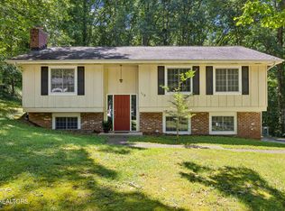 112 Tidewater Ln, Oak Ridge, TN 37830