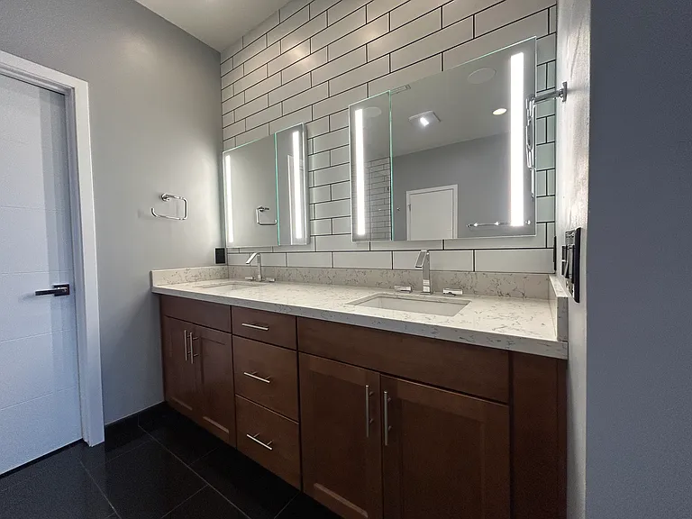 2315 E Pinchot Ave #115 — Photo 39