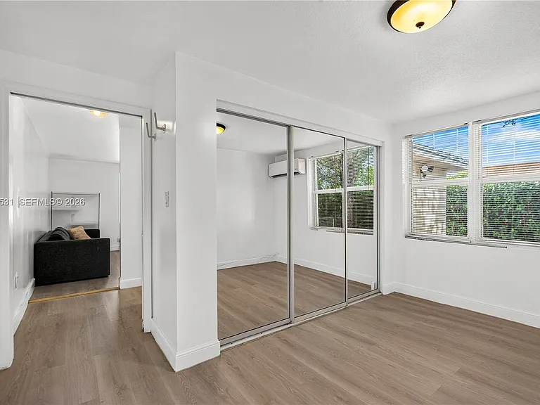 5800 Taylor St #1 — Photo 17
