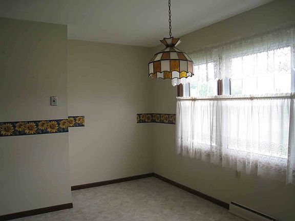 5th image of 618 30th Ave