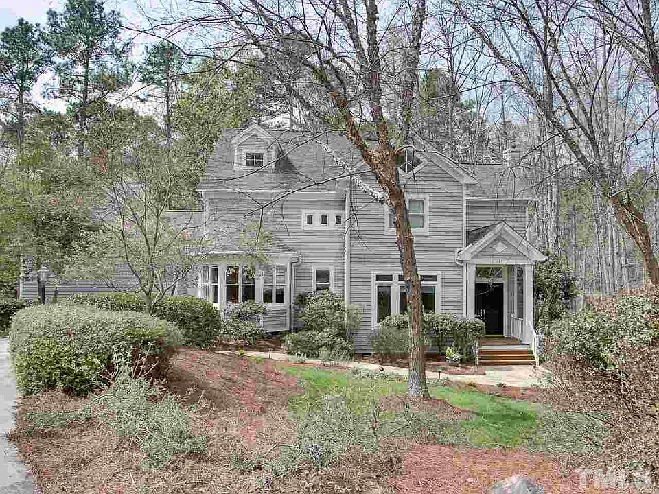 1st image of 247 Knollwood Dr