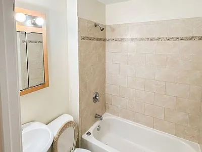 2514 N Lincoln Ave #B2 — Photo 5
