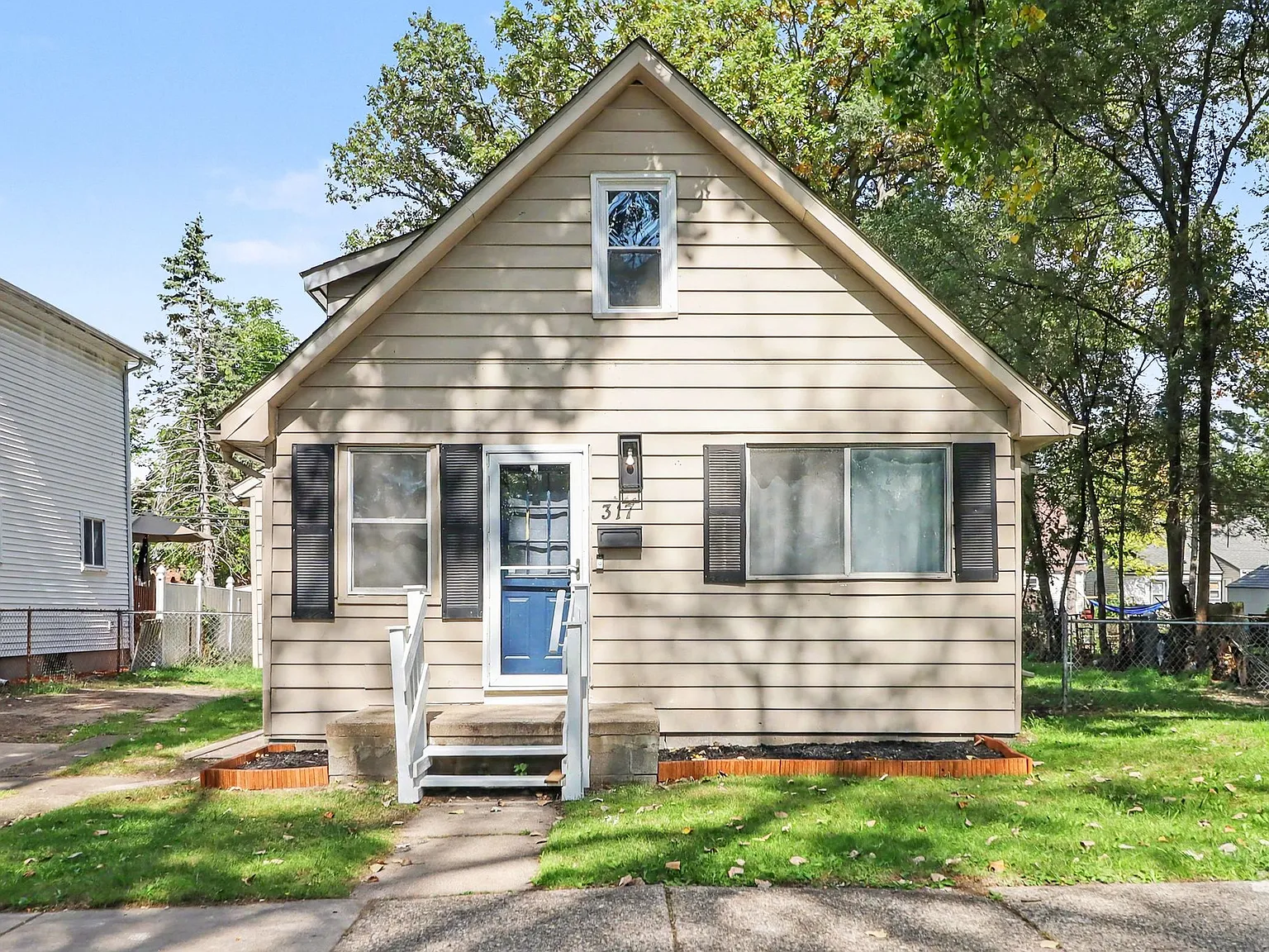 3 bed, 1250 sqft, $1,500 — Photo 3