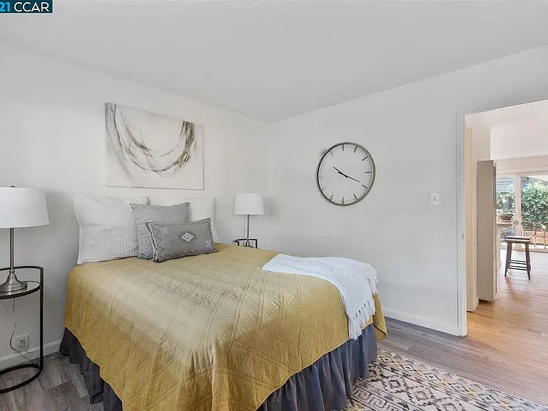 2600 Jones Rd #1 — Photo 15