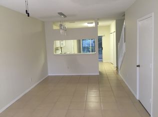 5933 Bayside Key Dr, Tampa, FL 33615