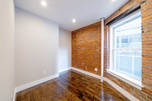 Rented by Douglas Elliman | media 31