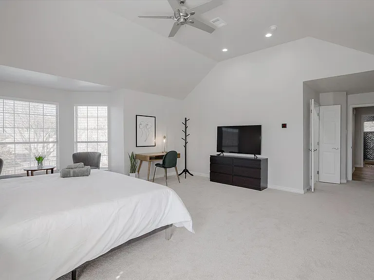 2620 Bordeaux Dr — Photo 23