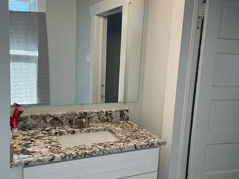 2560 S University Dr — Photo 7