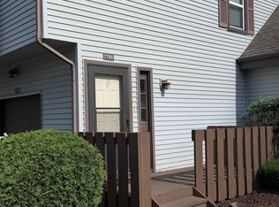 7760 W Almond Ct, Frankfort, IL 60423