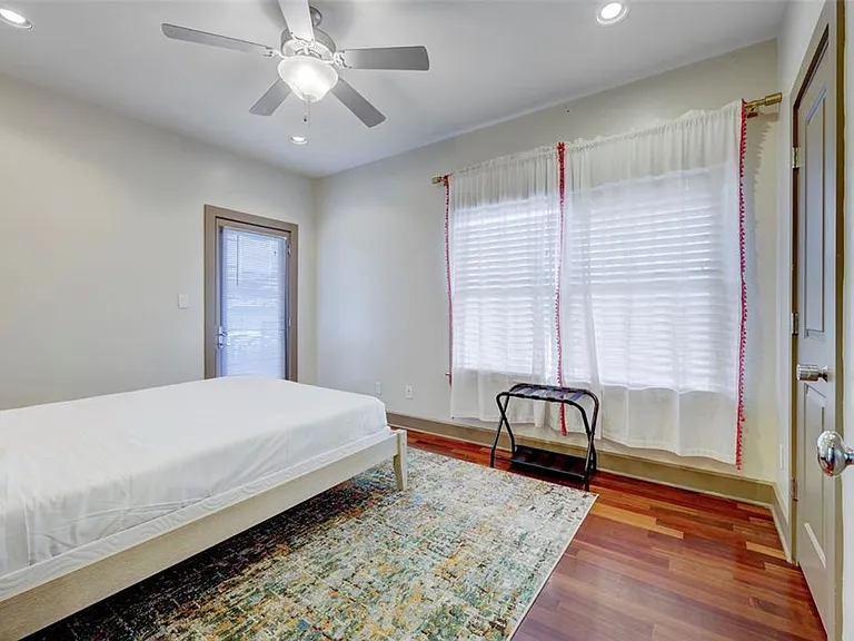 602 W North Loop Blvd — Photo 45