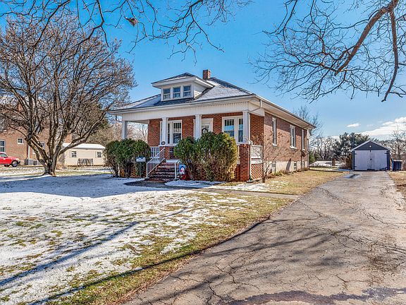 5th image of 3141 Oaklawn Ave NW