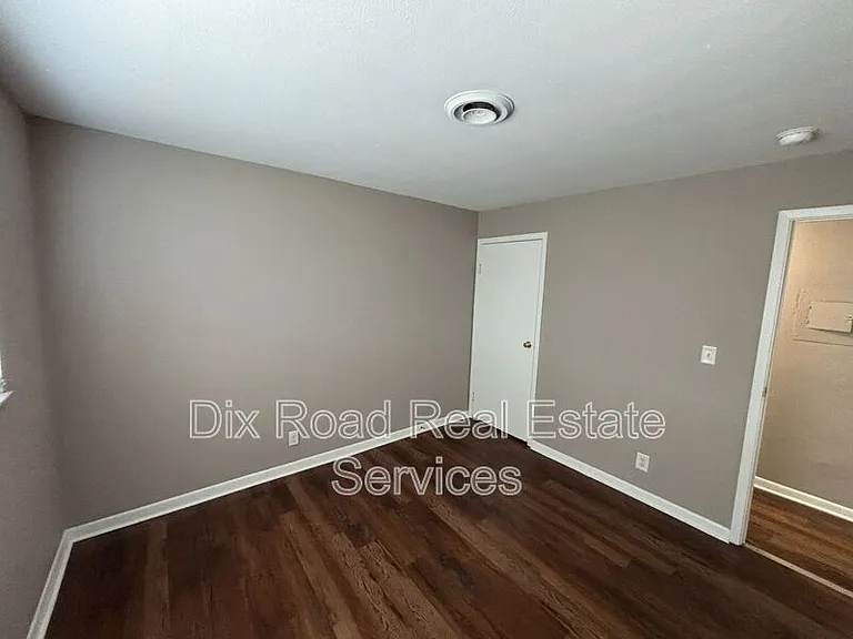 415 Sycamore Rd #D3 — Photo 16
