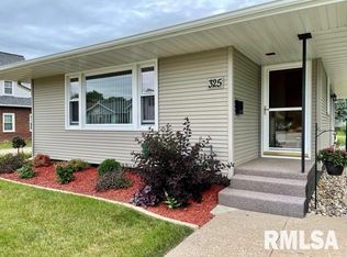325 7th Ave N, Clinton, IA 52732