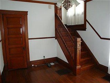 2nd image of 115 Eastern Heights Blvd