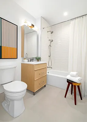 Bathroom, photo 1