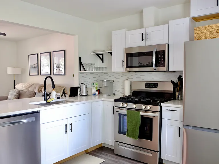 1401 Marcus Pl #B — Photo 15