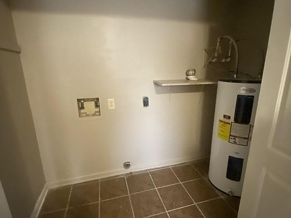 5th image of 235 Greenway St APT 23