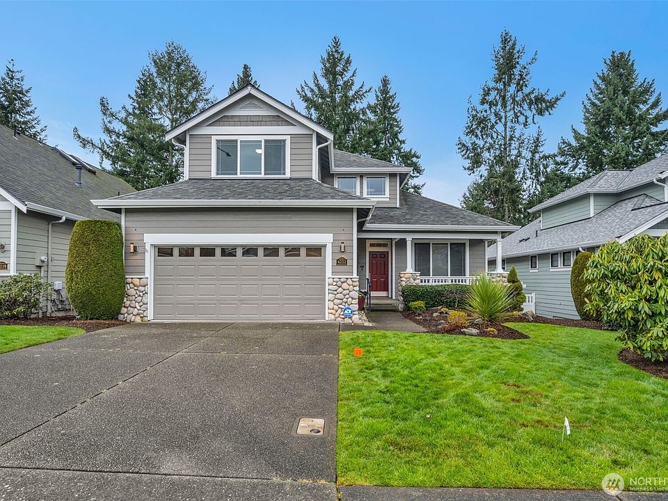 1st image of 4222 40 Avenue NE