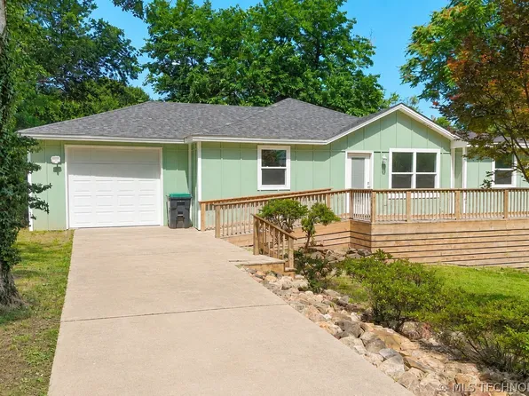 403 N Jones Ave, Tahlequah, OK 74464