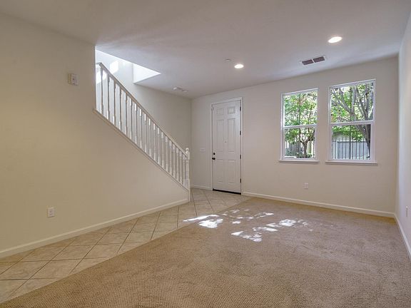 3rd image of 1680 Shore Pl Unit 3