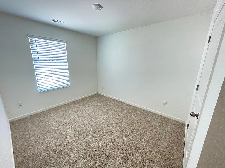 229 Chelsea Park Cir — Photo 24