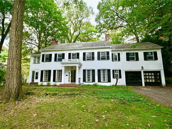 1046 Genesee Dr, Youngstown, OH 44511