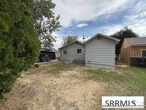 2nd image of 726 Colorado St