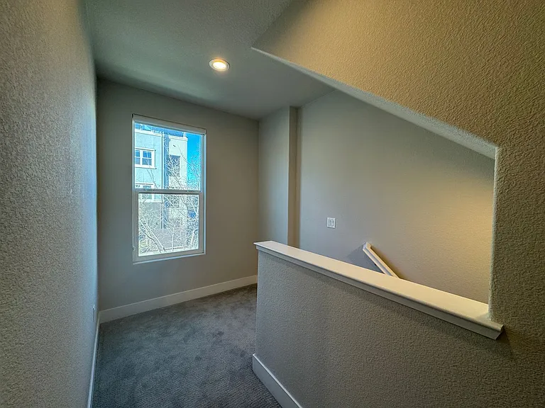 1684 Spring St — Photo 13