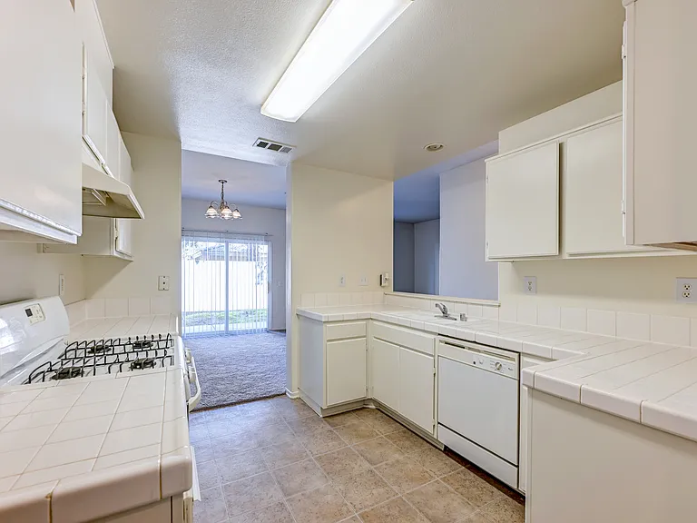 Parkview Townhomes — Photo 5