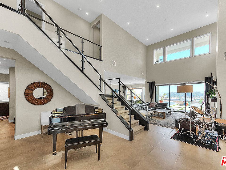 1st image of 20558 W Overlook Ct