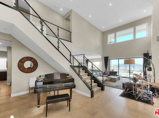 20558 W Overlook Ct, Porter Ranch, CA 91326