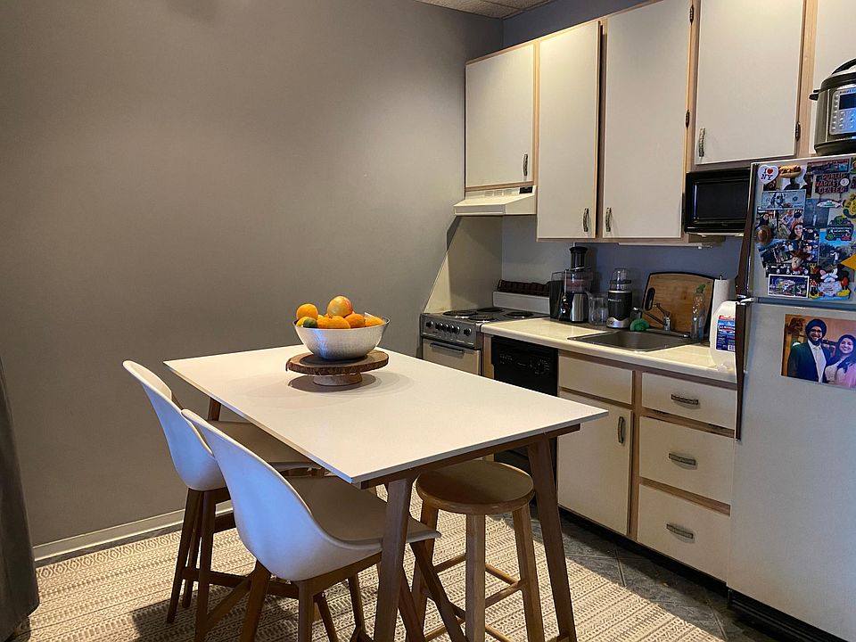 1st image of 431 S 7th St Unit 2705