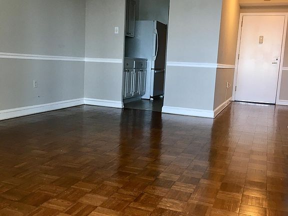 3rd image of 604-36 S Washington Sq #1215