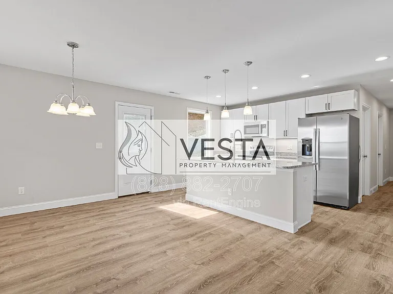474 Hague Dr — Photo 13