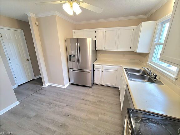 2nd image of 305 Mount Olive Dr