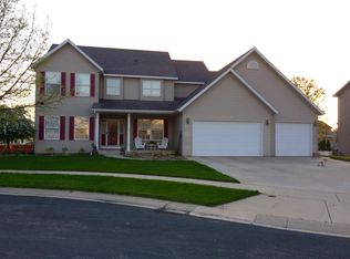 1927 Century Valley Ln NE, Rochester, MN 55906