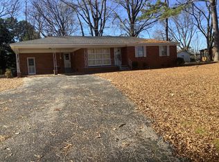 225 Old McKenzie Rd, Mc Kenzie, TN 38201
