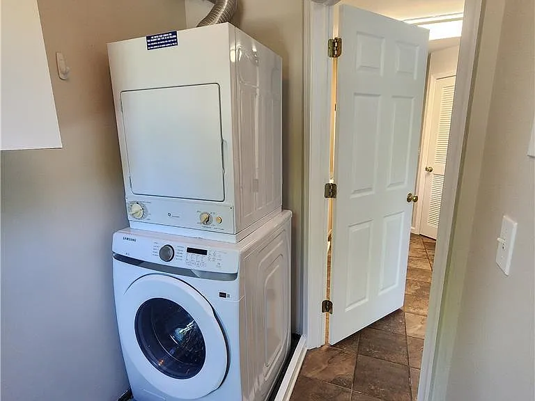 854 Nittany Ct — Photo 10