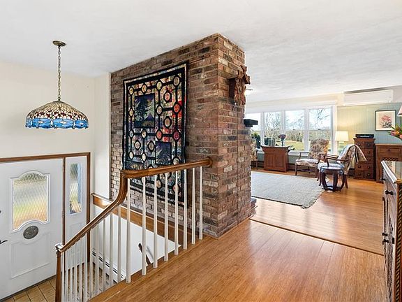 4th image of 55 Fountain Ave
