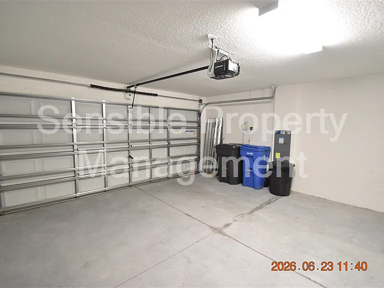 13021 Meadow Pond Pl — Photo 39