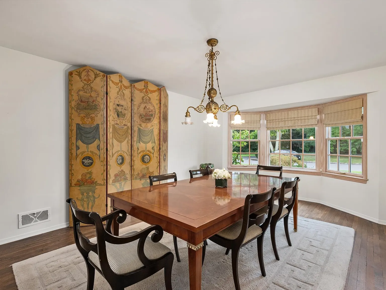 6 bed, 3.5 bath, 3196 sqft, $10,500 — Photo 3