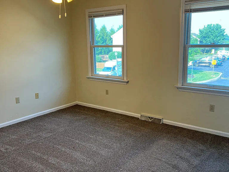 1520 Tussey Ct #1520 — Photo 11