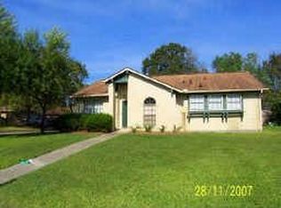 2703 Foliage Green Dr, Kingwood, TX 77339