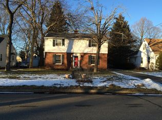 1927 Royce Ave, Kalamazoo, MI 49001